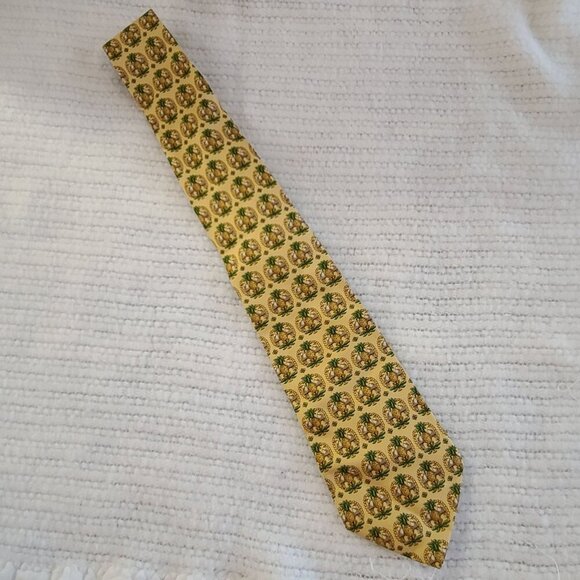 Salvatore Ferragamo Men's Silk Tie Yellow Pineapple Print Made In Italy - Picture 7 of 9